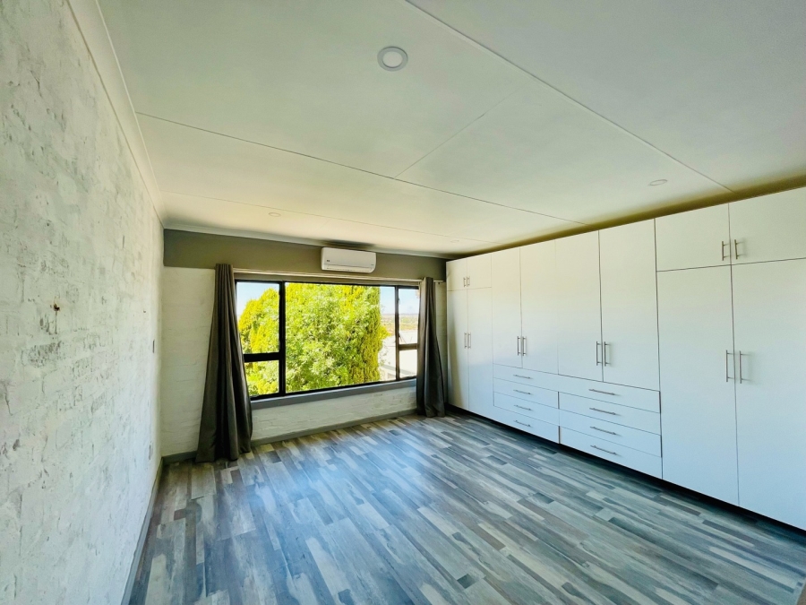 3 Bedroom Property for Sale in Wilkoppies North West